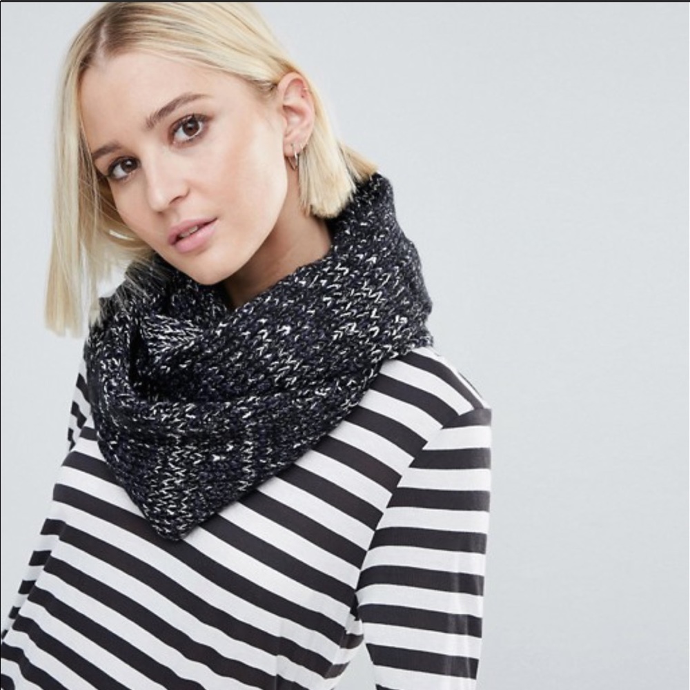 🆕 Genie by Eugenia Kim Scarf